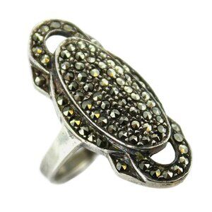 Faceted Marcasite Set In Embellished Oval Sterling Silver Women's Ring Size 6.5